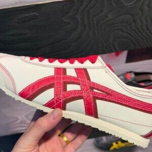 Onitsuka Tiger ASICS 2025 fashion casual sports shoes for men and women